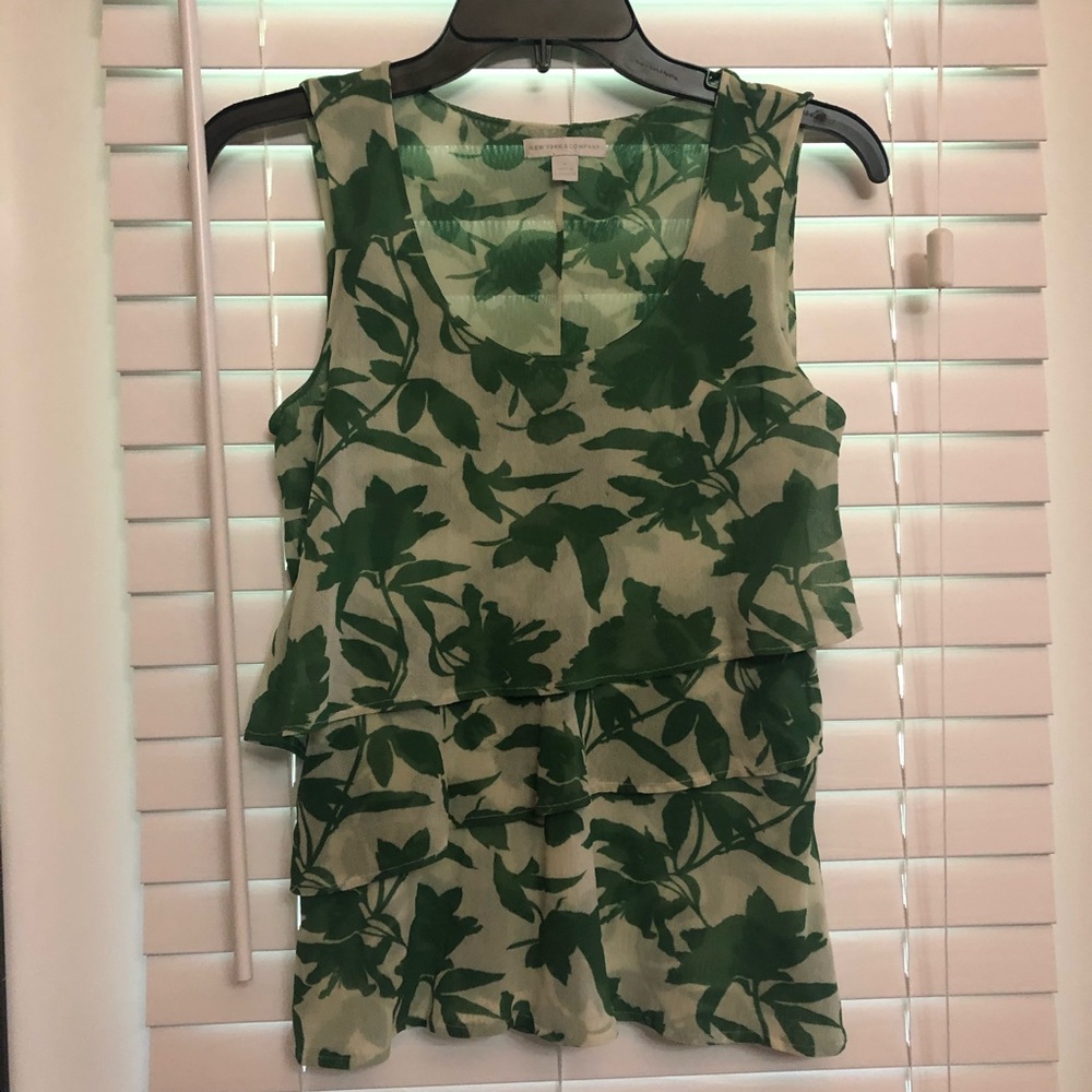 NY&C Sleeveless Top